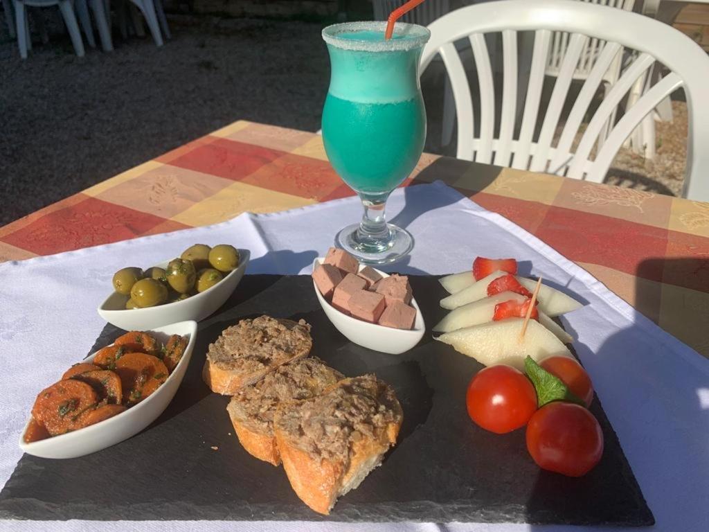 Human Restaurant Park Hotel 2*
